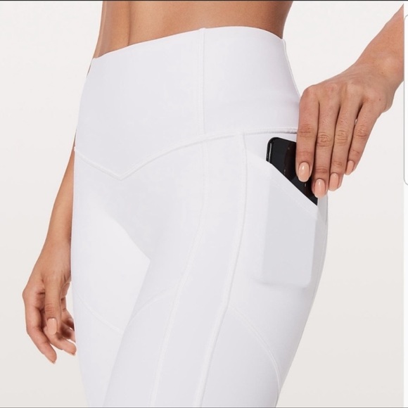 Lululemon White ATRP Pant 2 Size 8 28” inseam - Picture 4 of 8